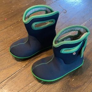 Worn Bogs Toddler Size 8 Winter Boots